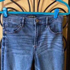 Express ultimate stretch blue skinny leggings